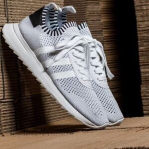 Sneakers ADIDAS woman size: 7